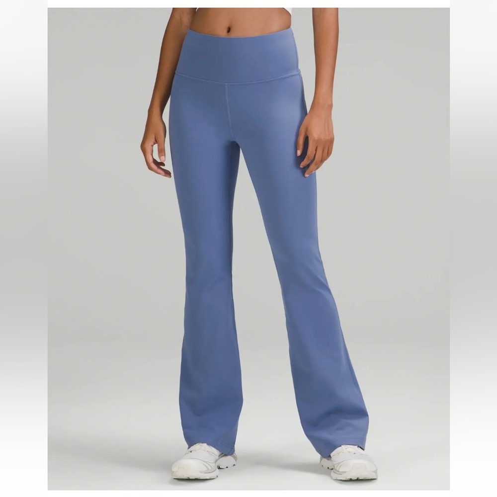 Lululemon SHR Groove pants in color “water drop” size 10.